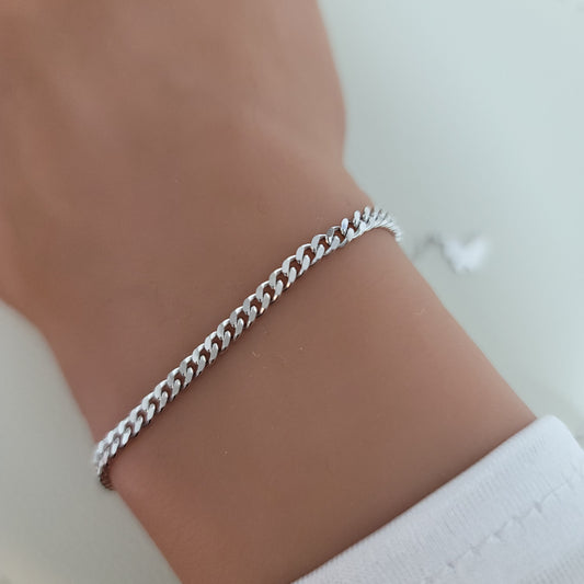 NADIA Dainty Curb Chain Bracelet in Rhodium Over Sterling Silver