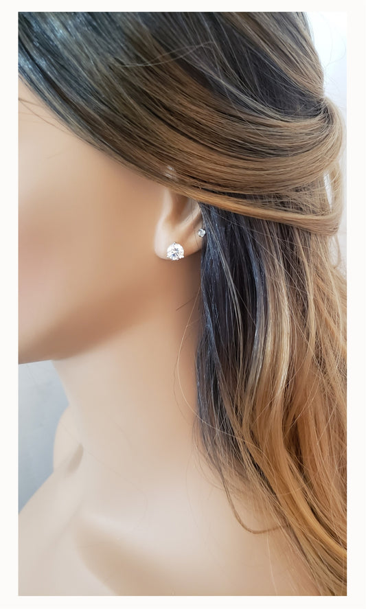 AISHA Large Cubic Zirconia Stud Earrings - 7mm 3