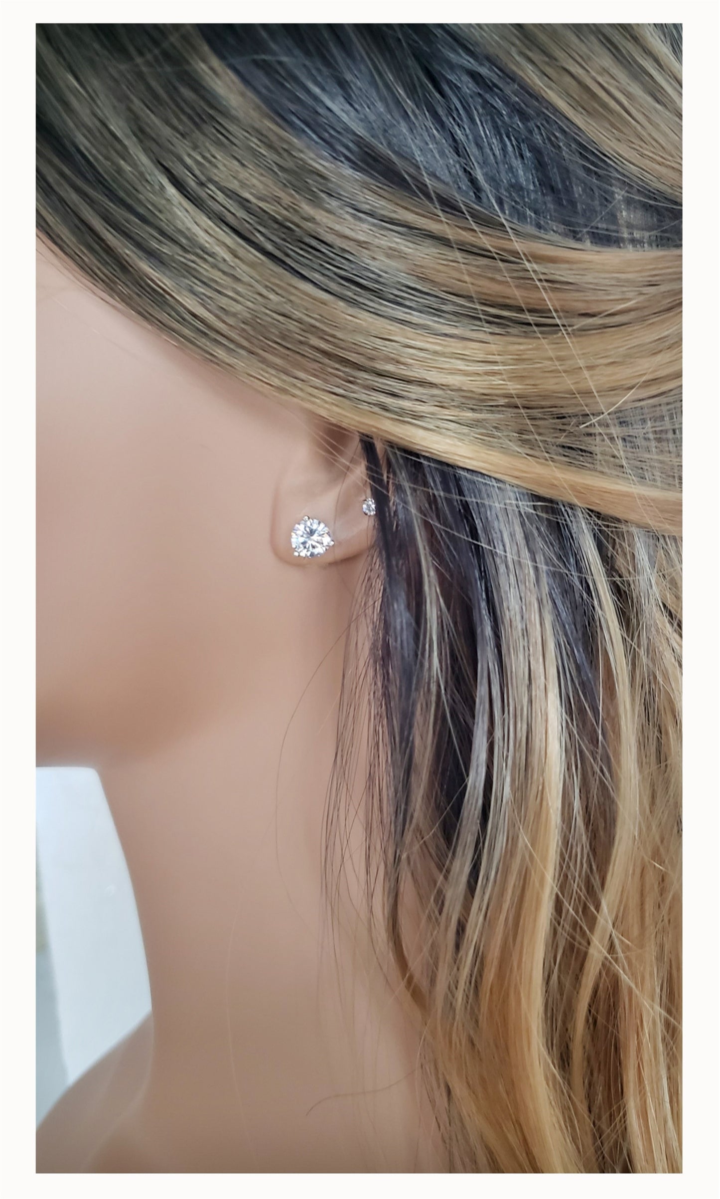 AISHA Large Cubic Zirconia Stud Earrings - 7mm 6