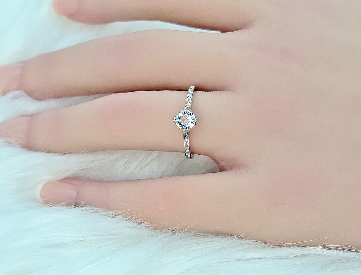 ARABELLA Austrian Crystal Ring 18K White Gold Plated