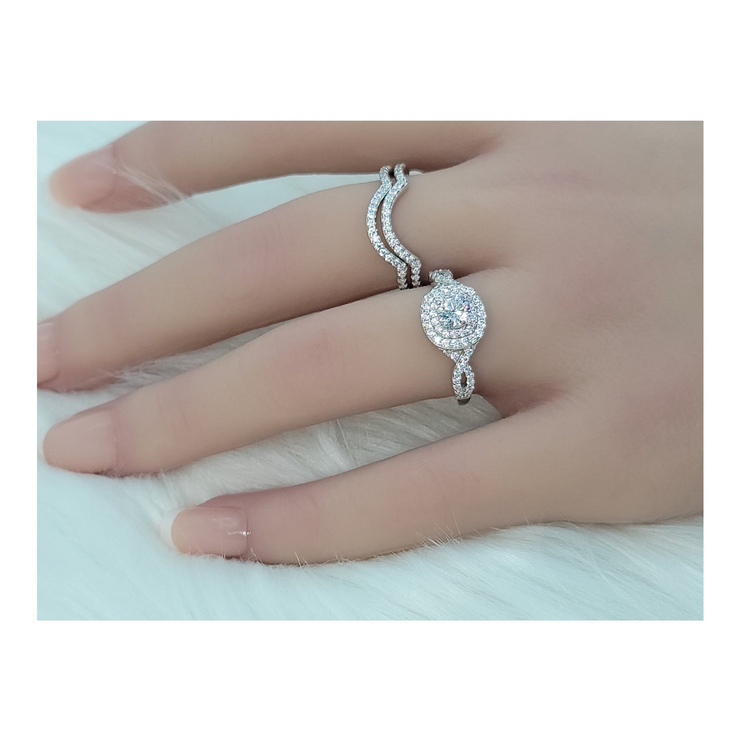 BETTY Halo Round Bridal Stacking Set Rings