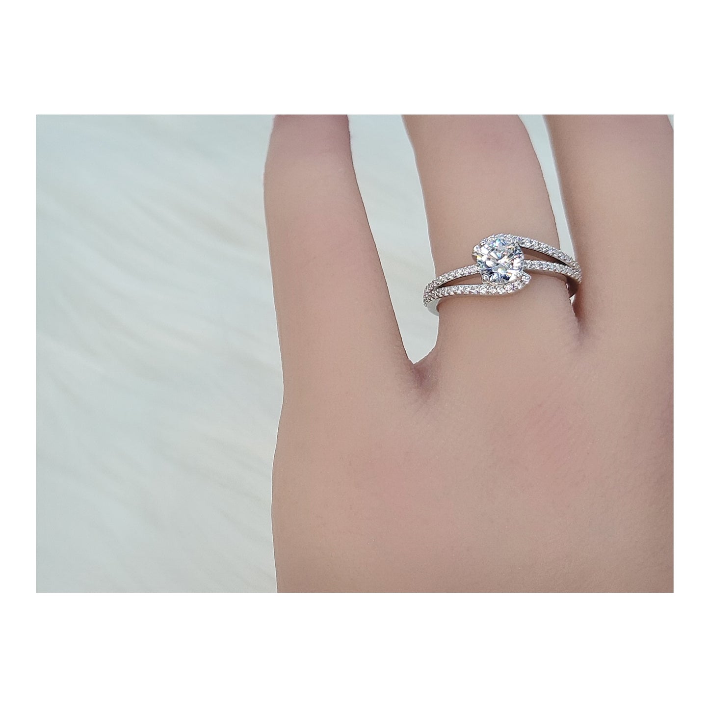 BETHANY Round Cut Ring