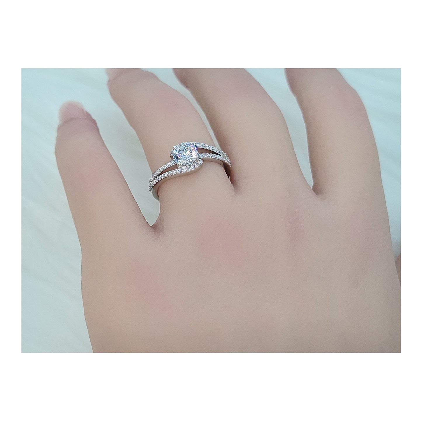 BETHANY Round Cut Ring