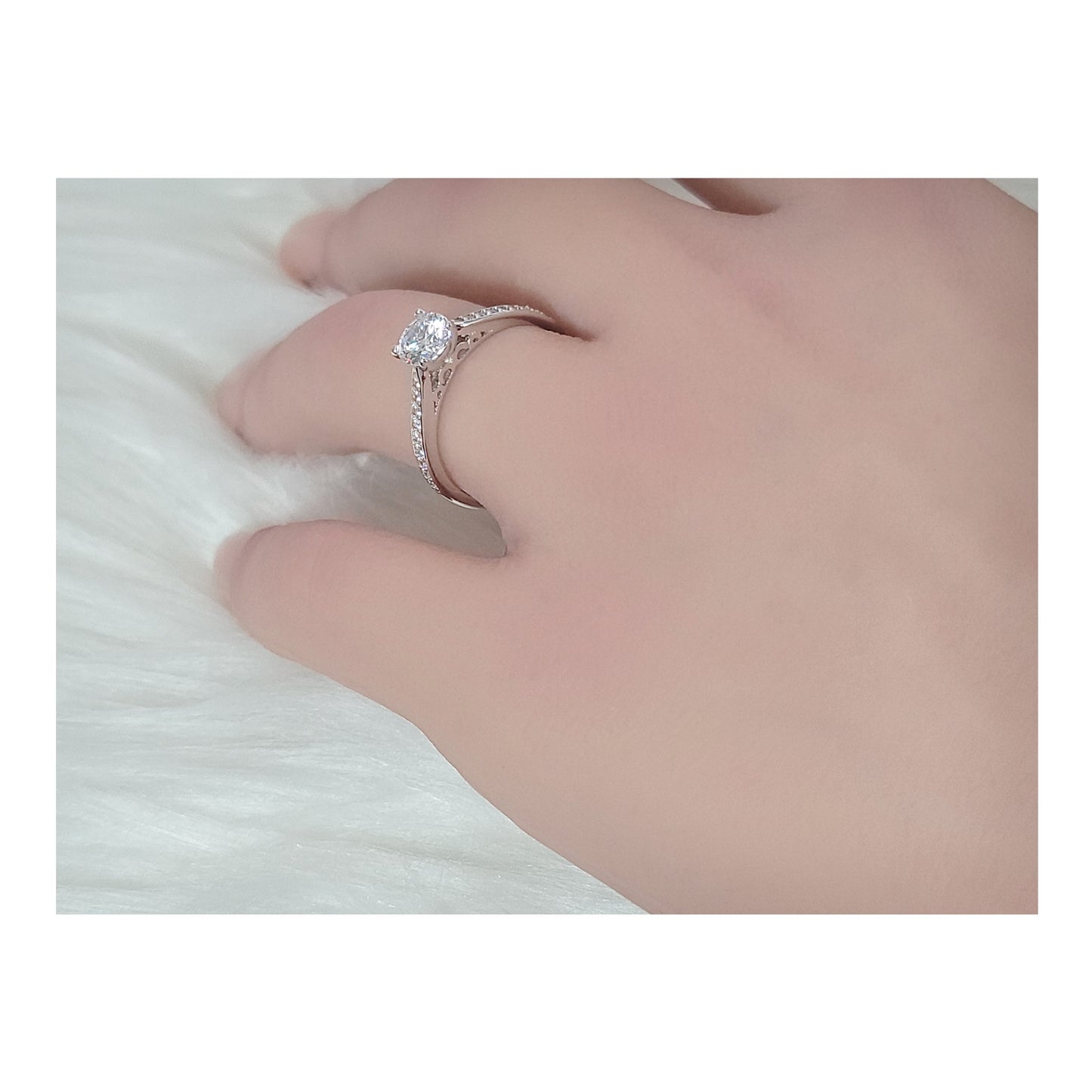 JOCELYNE Classic Solitaire Ring in Sterling Silver