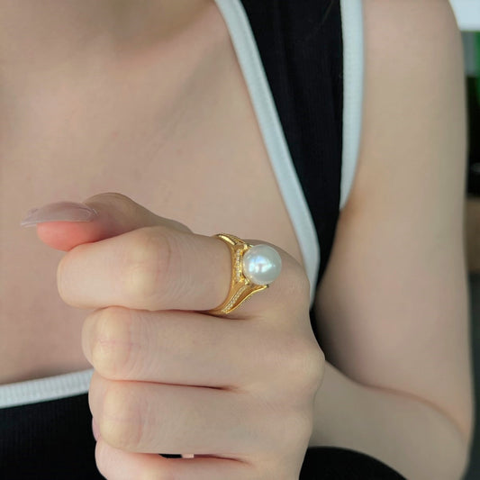 JUDITH Classic Pearl And White CZ Diamond Simulant Ring 18K Gold Over Sterling Silver