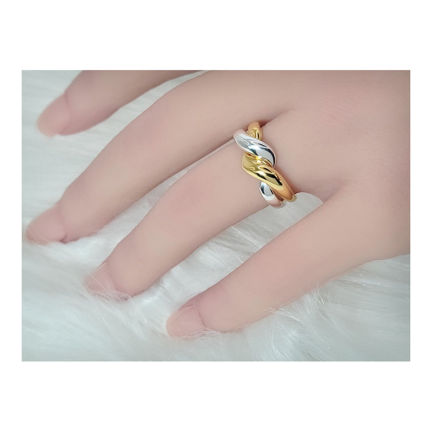JULYET Two-Tone Interlocking Ring 18K Gold Plated