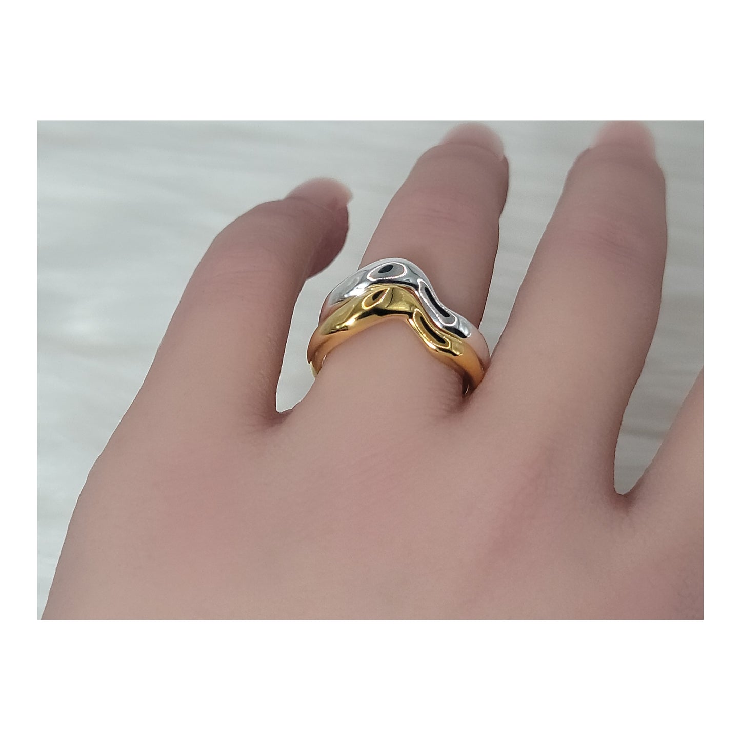JULYET Two-Tone Interlocking Ring 18K Gold Plated