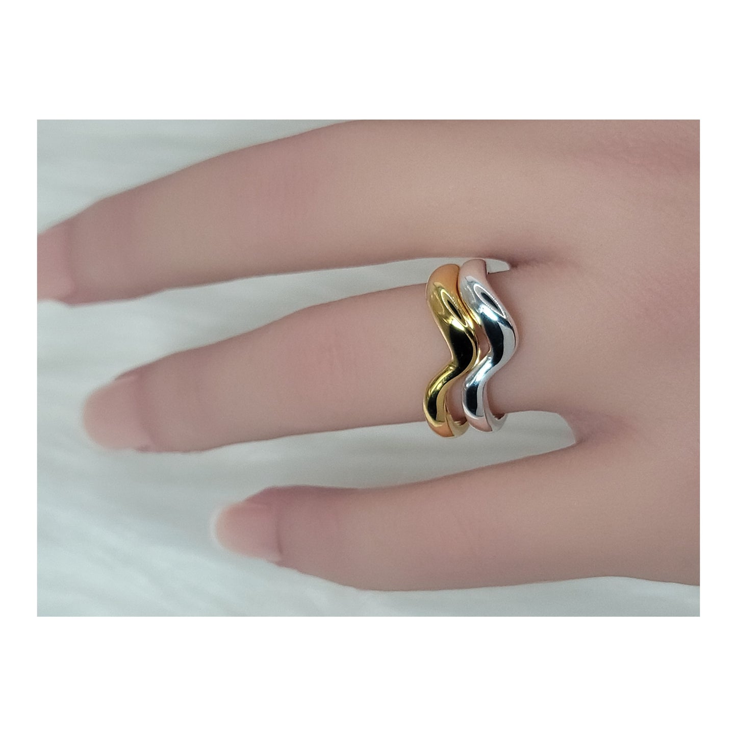 JULYET Two-Tone Interlocking Ring 18K Gold Plated