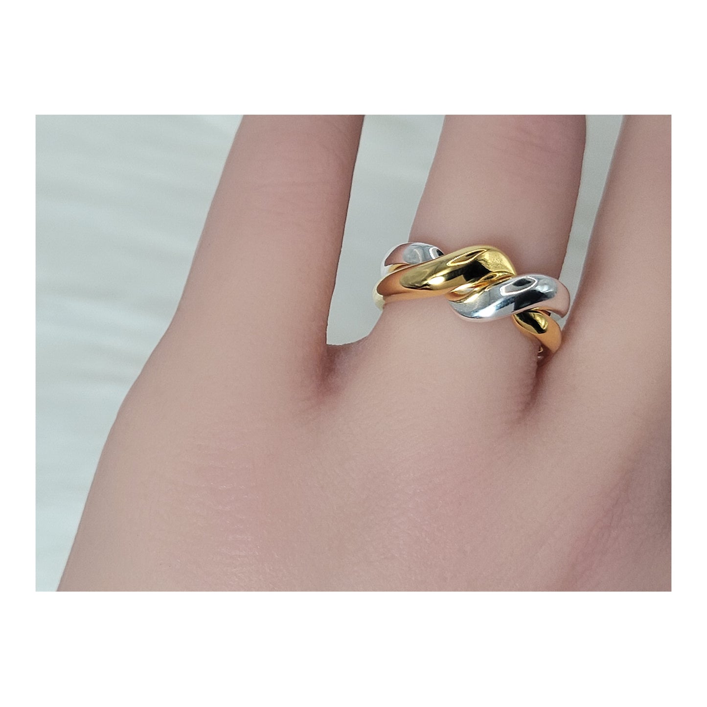 JULYET Two-Tone Interlocking Ring 18K Gold Plated