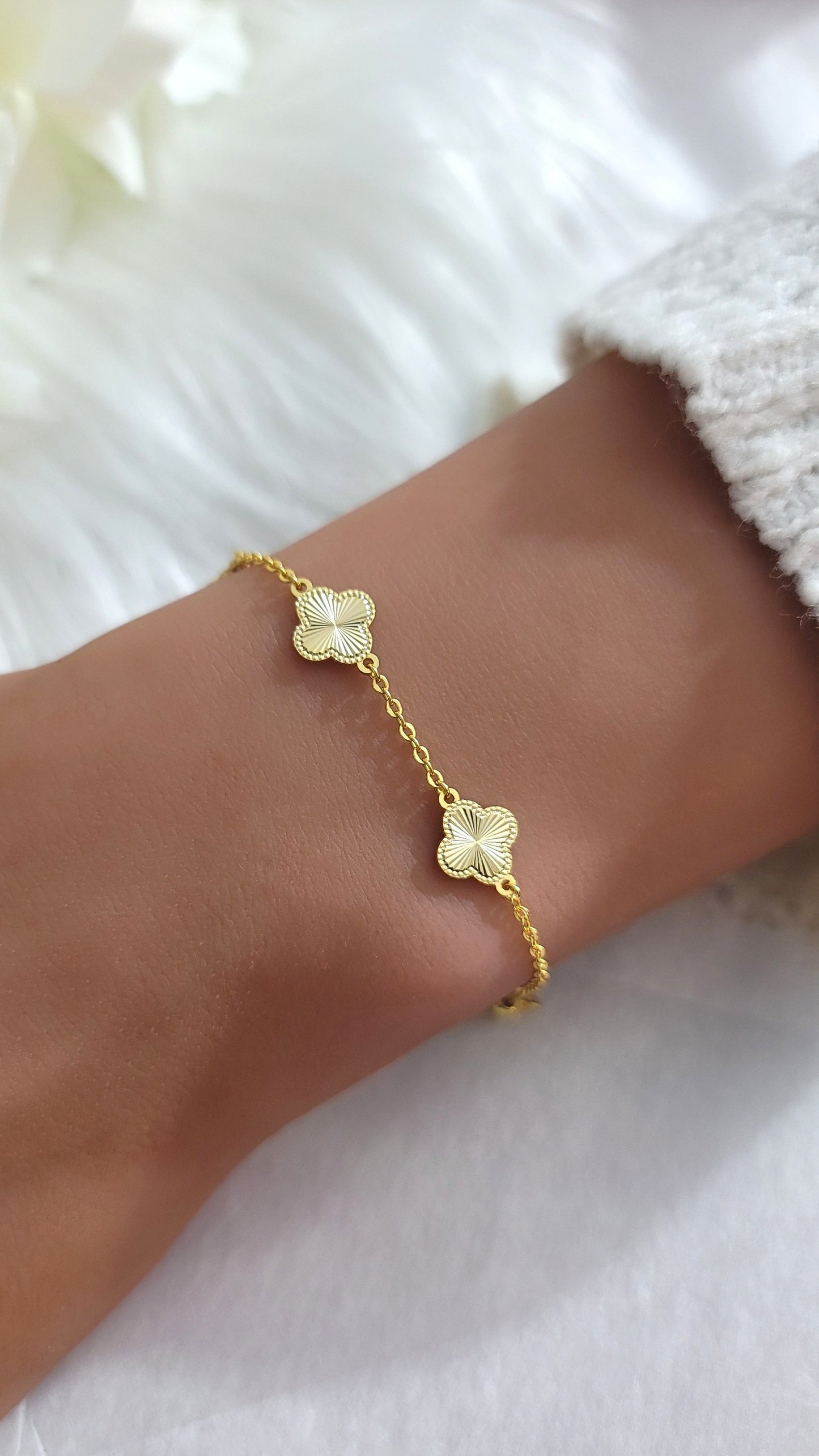 MEL Four-Leaf Clover Bracelet 18K Gold Over Sterling Silver