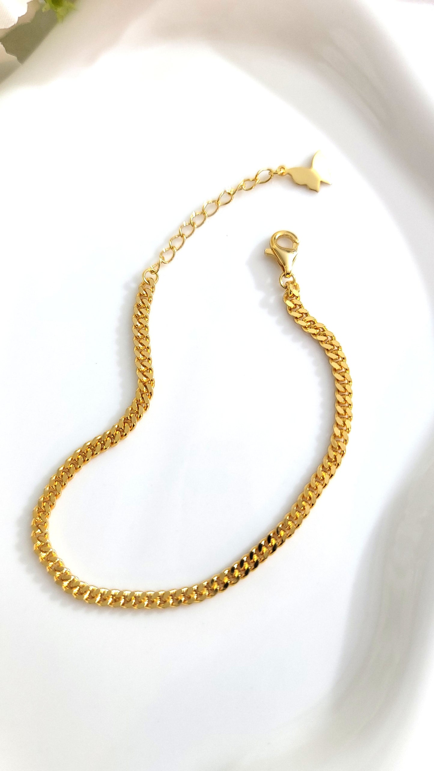 NADIA Dainty Curb Chain Bracelet 18K Gold Over Sterling Silver