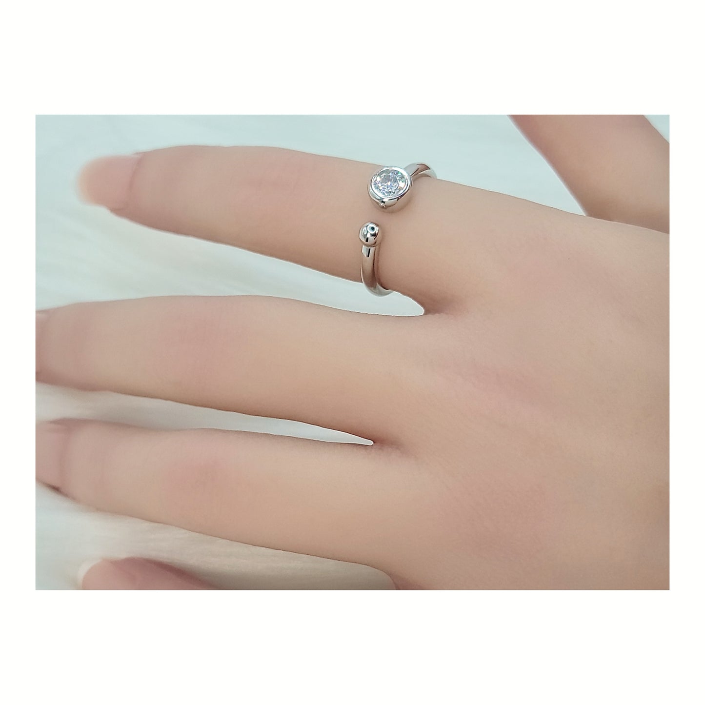 STEFANIE Round Cut Open Ring in Sterling Silver
