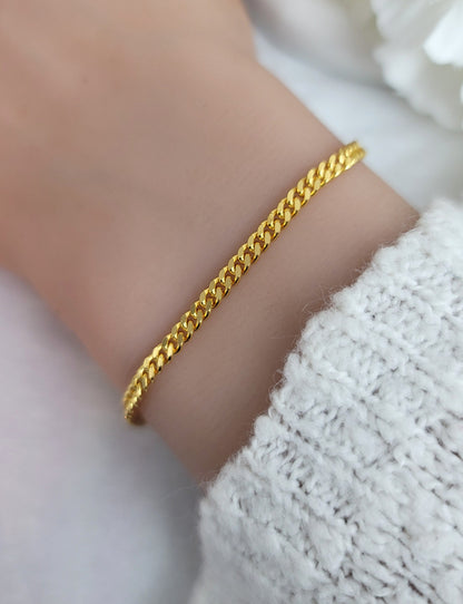 NADIA Dainty Curb Chain Bracelet 18K Gold Over Sterling Silver