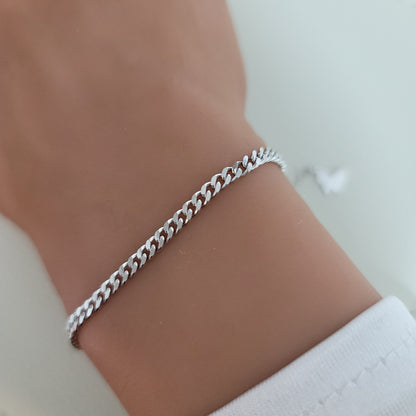 NADIA Dainty Curb Chain Bracelet in Rhodium Over Sterling Silver