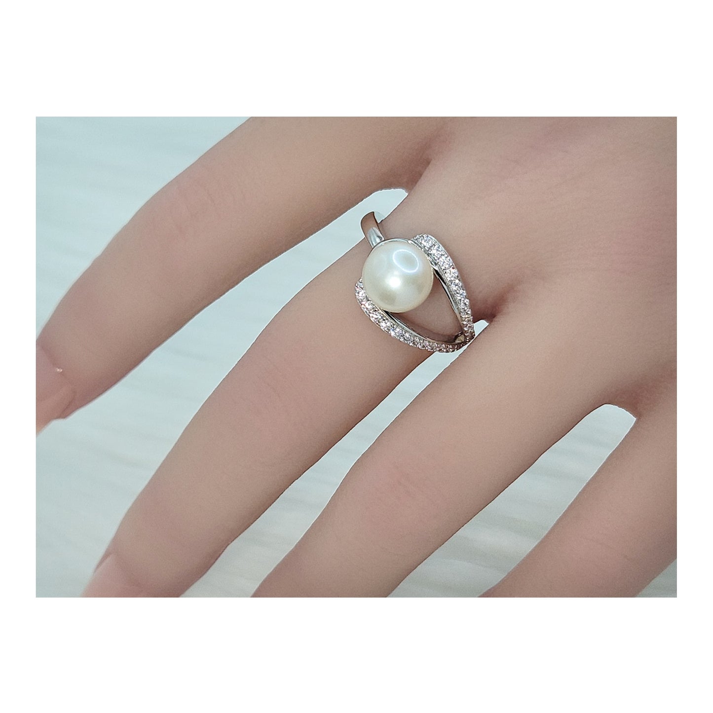 EDEN Pearl Ring in Sterling Silver