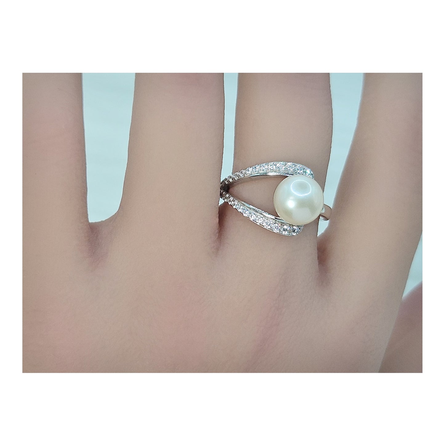 EDEN Pearl Ring in Sterling Silver