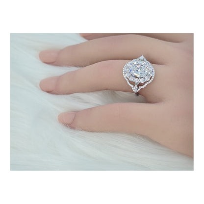 FRANCE Vintage Oval Cut Halo Cluster Ring