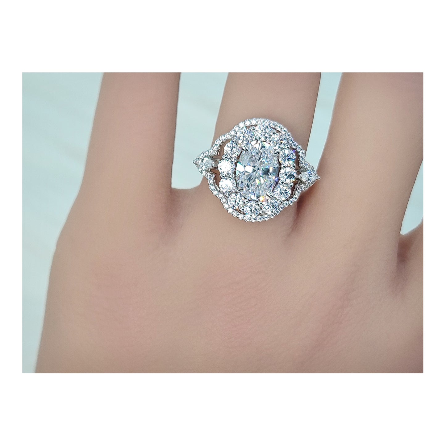 FRANCE Vintage Oval Cut Halo Cluster Ring