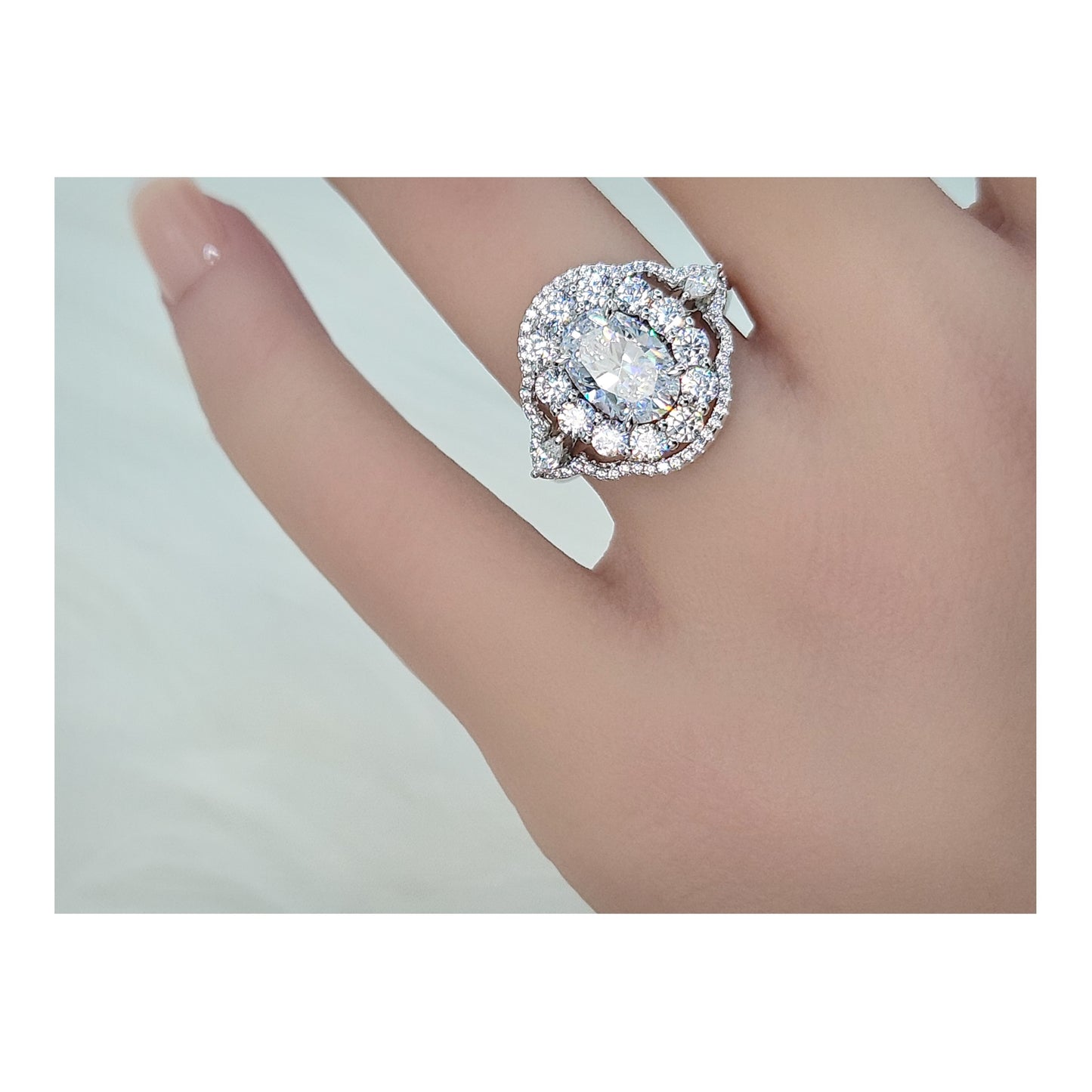 FRANCE Vintage Oval Cut Halo Cluster Ring