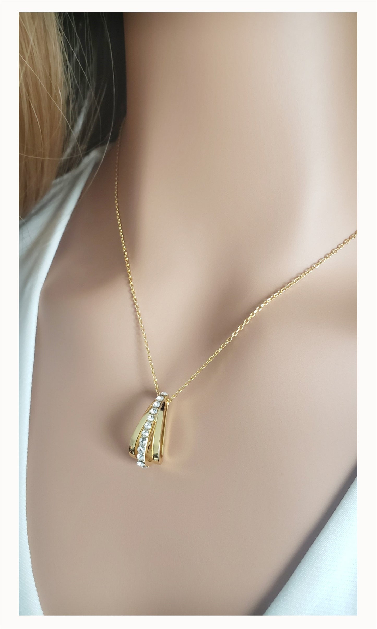 JOSÉE Austrian Crystal Pendant Necklace 18K Gold Plated