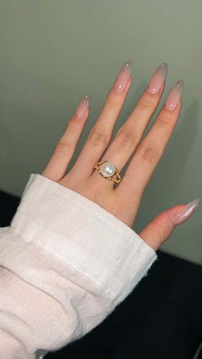 JUDITH Classic Pearl Ring 18K Gold Plated