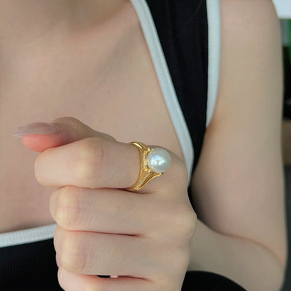 JUDITH Classic Pearl Ring 18K Gold Plated