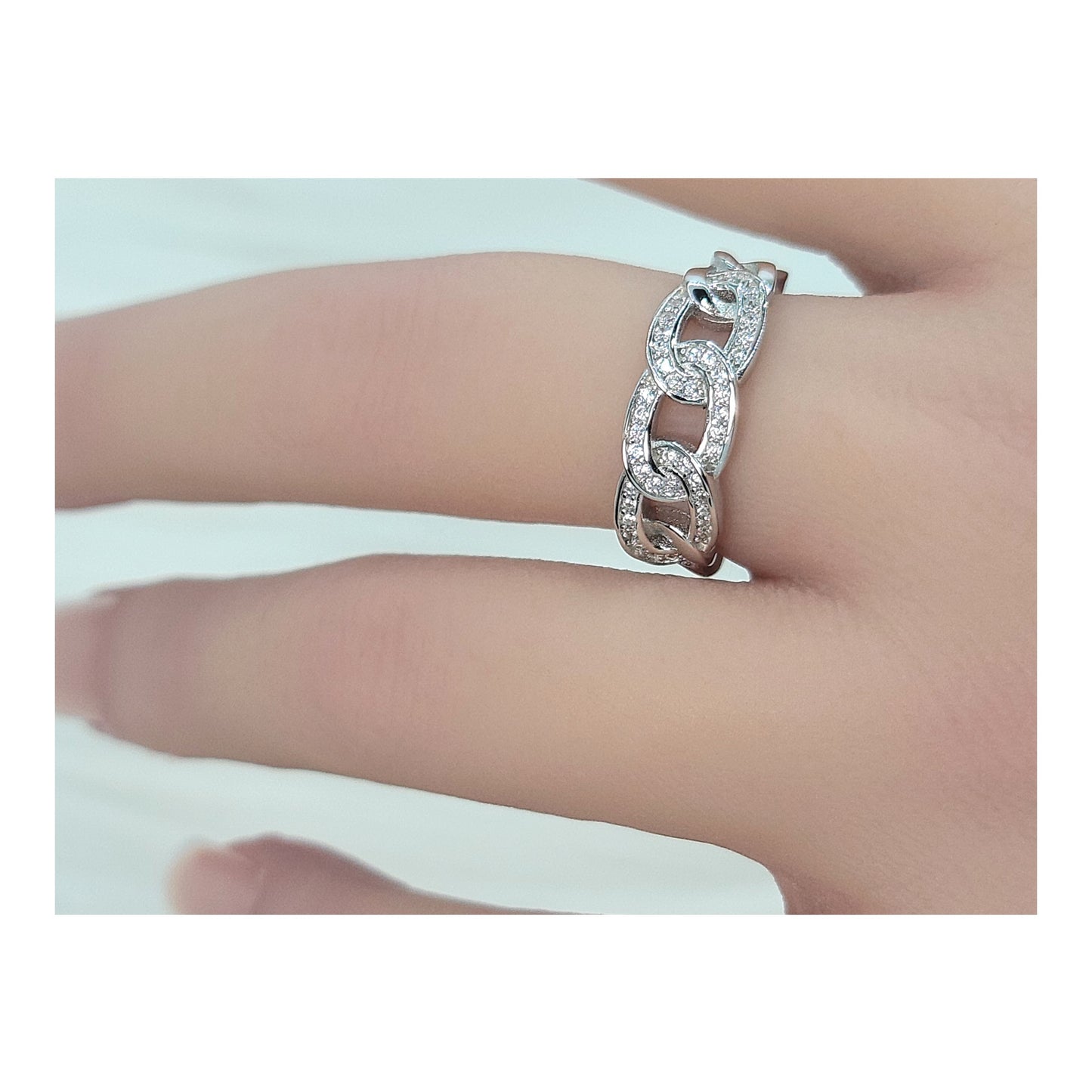 LINDA Adjustable Chain Link Ring