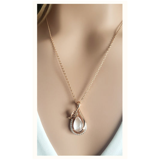 LOUISE Rose Quartz Necklace Pendant 18K Rose Gold Plated