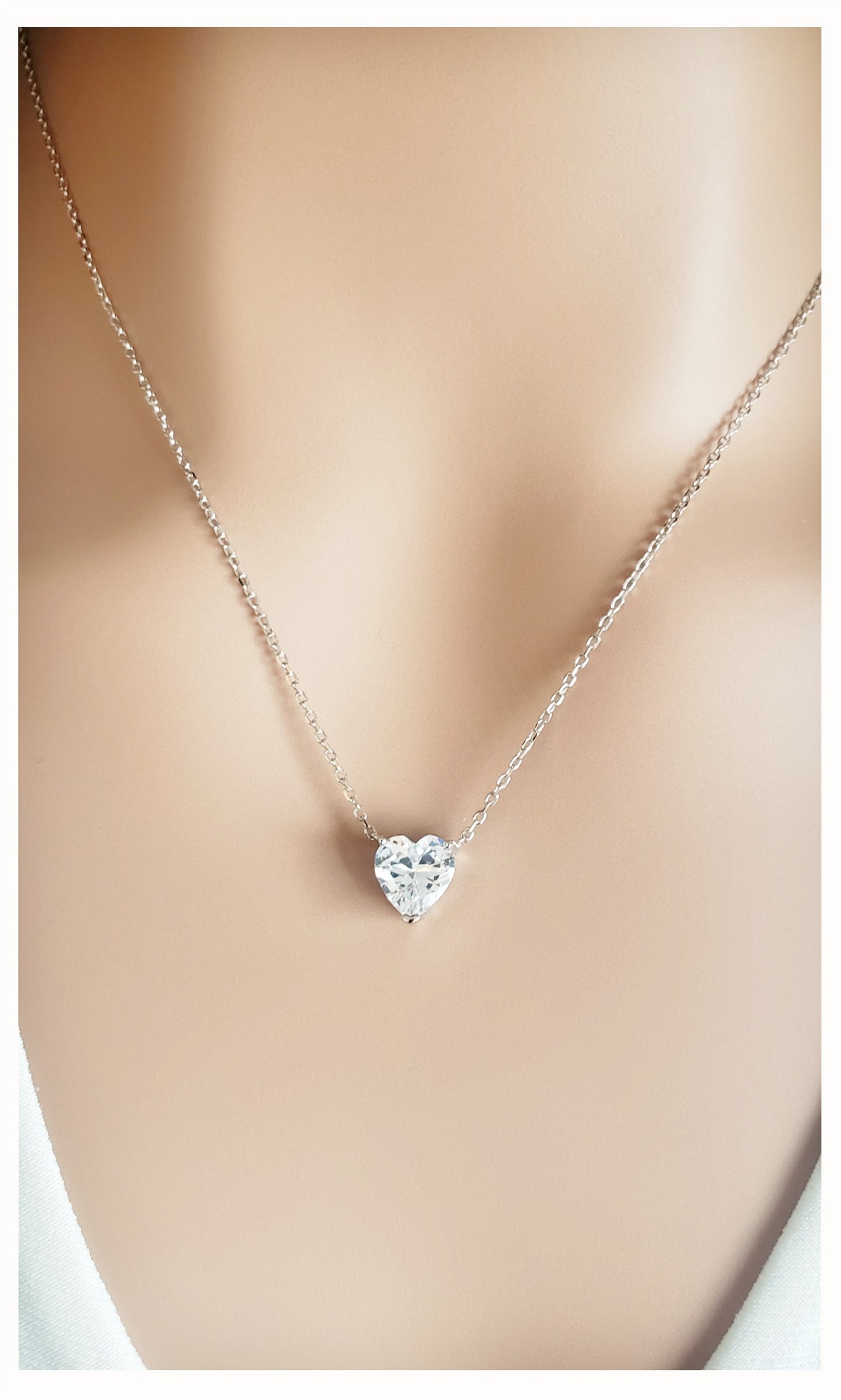 MARIE Heart Necklace Solitaire Pendant