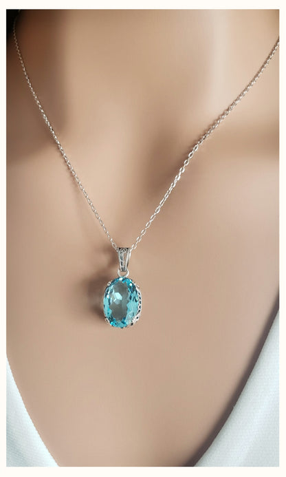 MOLLY Aquamarine Necklace Pendant in Sterling Silver