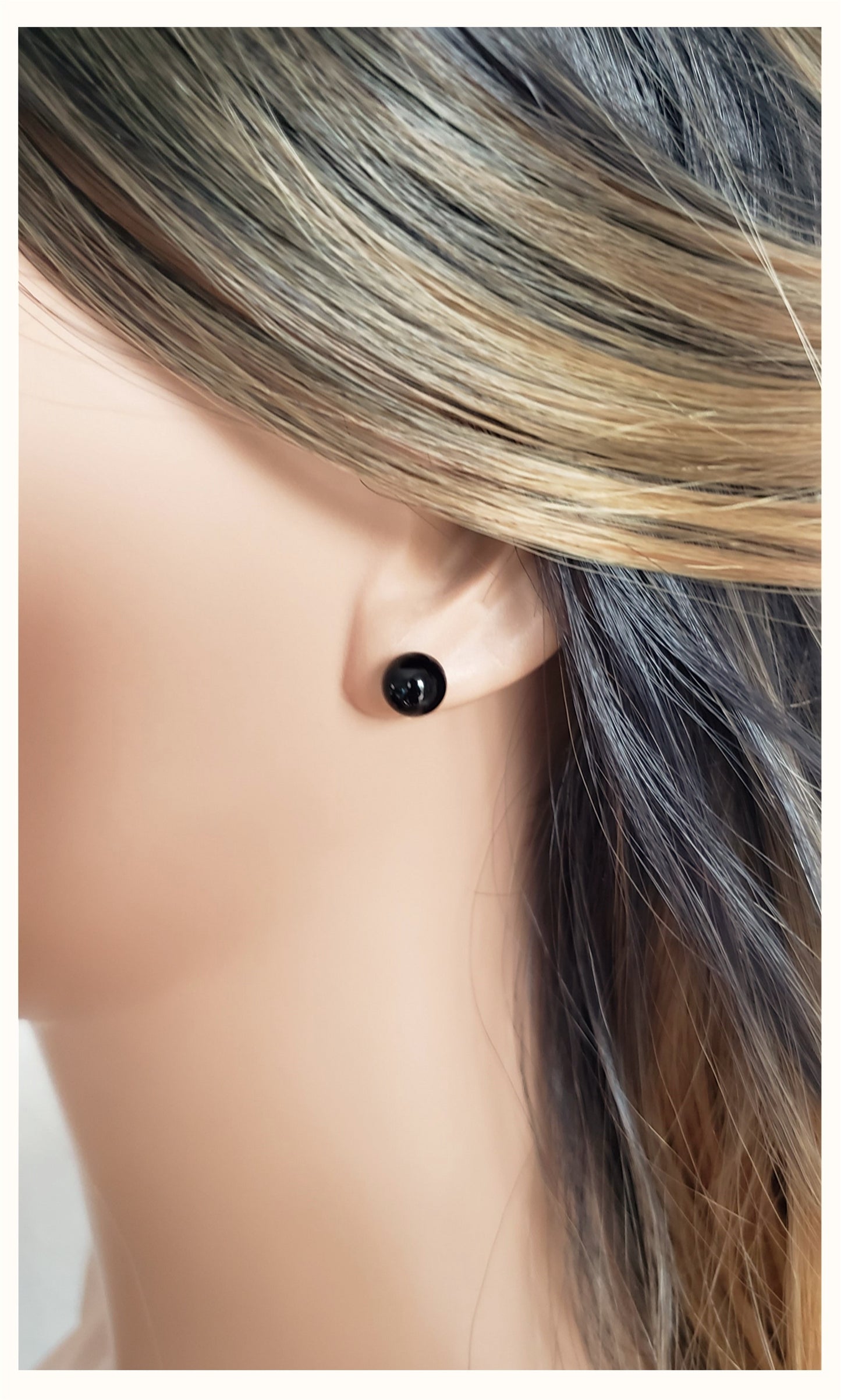 PAULA 8mm Black Onyx Stud Earrings