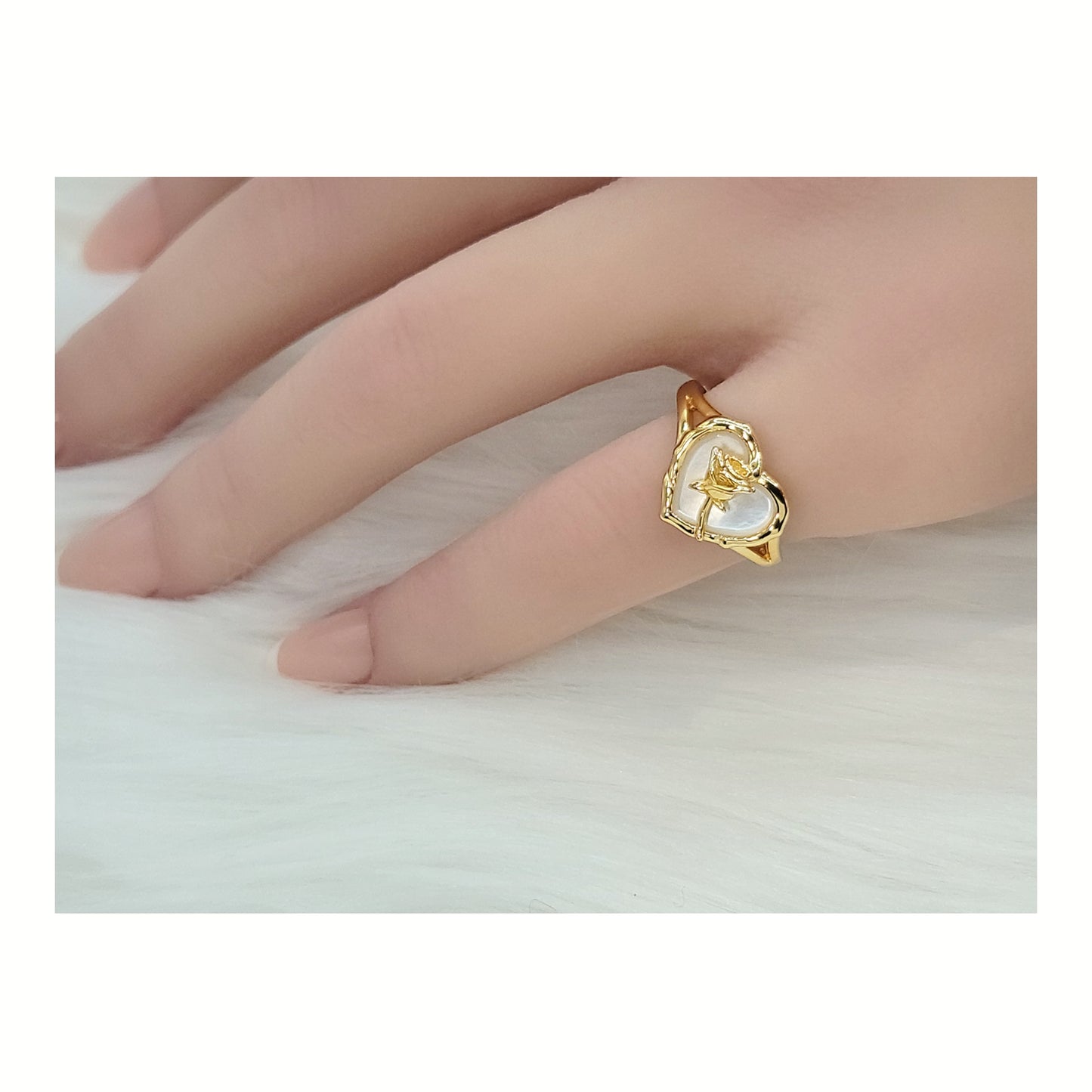 ROSE Mother-Of-Pearl Heart Ring 18K Gold Plated