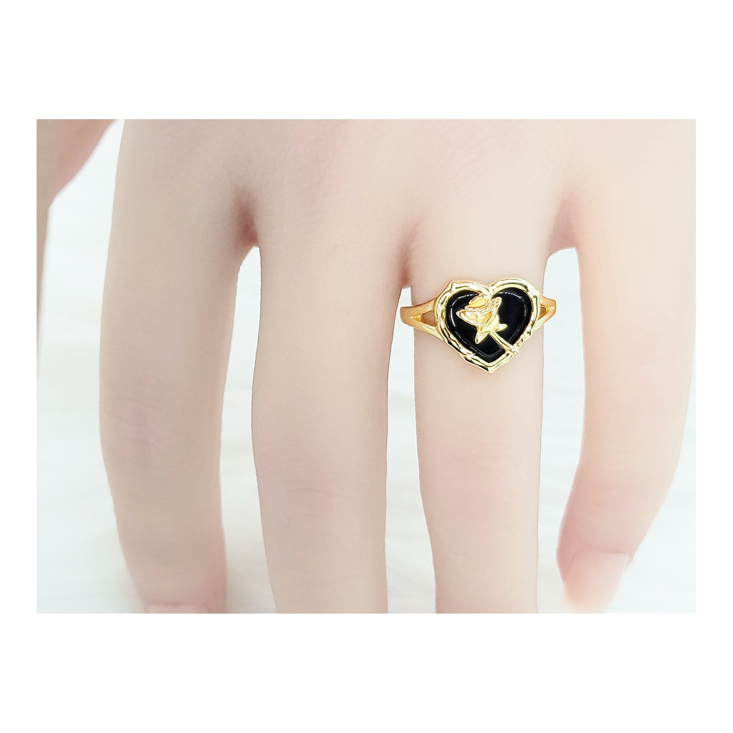 ROSE Black Onyx Heart Ring 18K Gold Plated