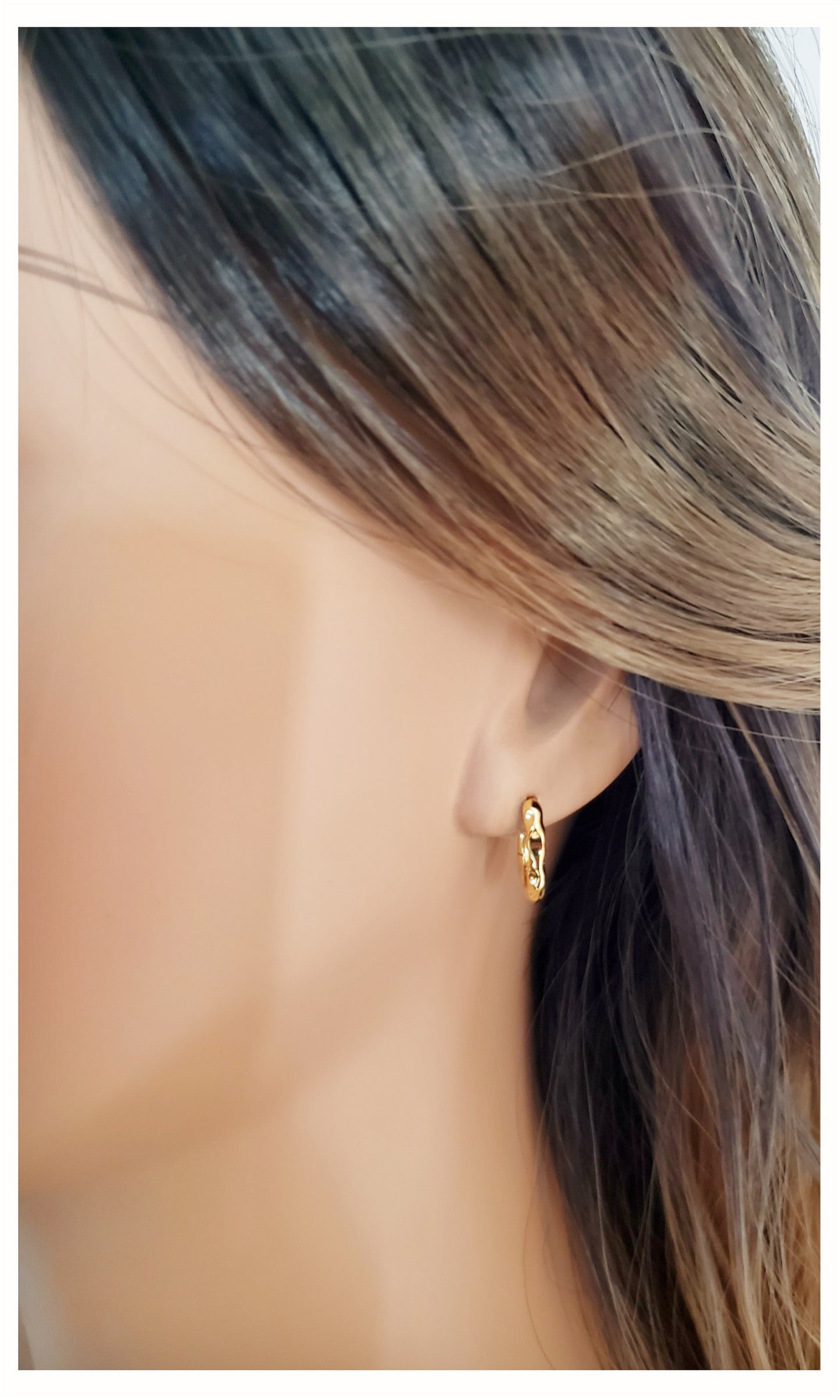 ROSE Mother-Of-Pearl Heart Earrings 18K Gold Plated