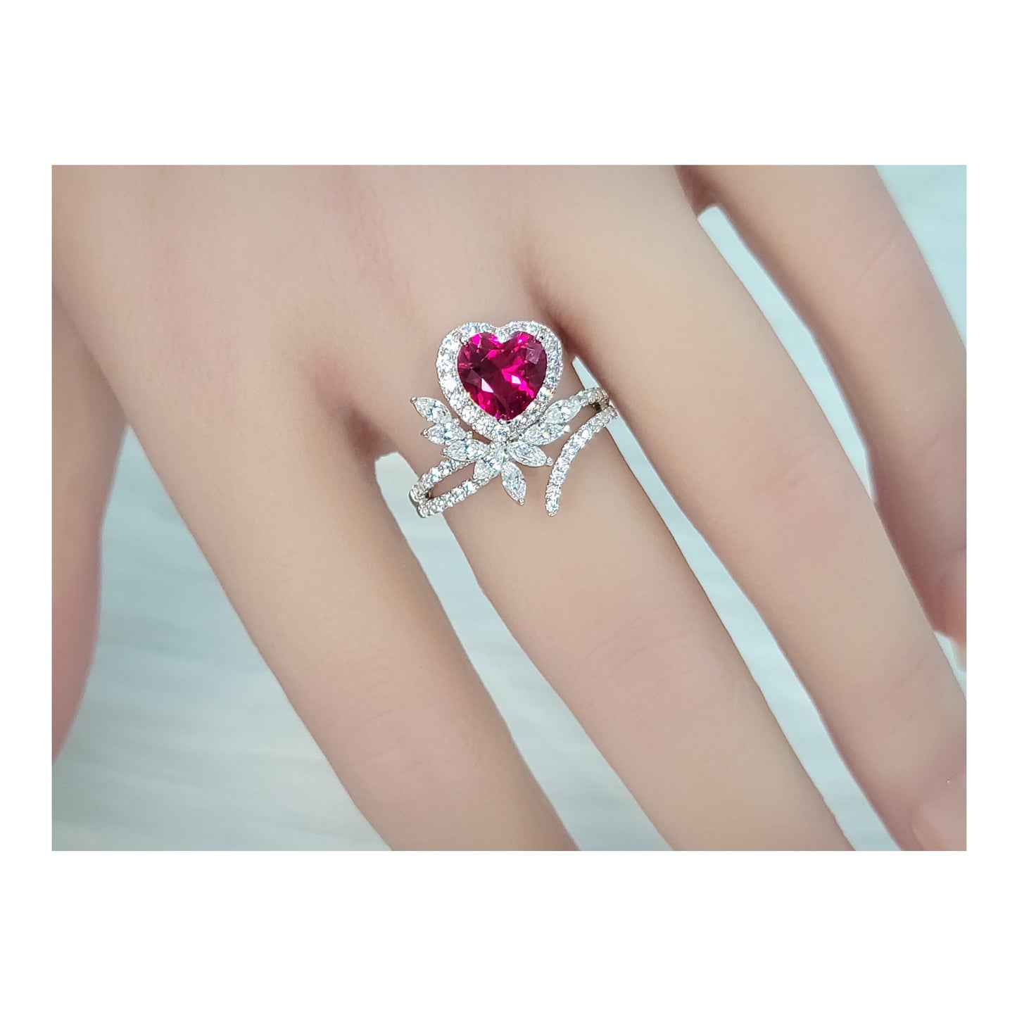 RUBEE Attractive Ruby Red Heart Cluster Ring