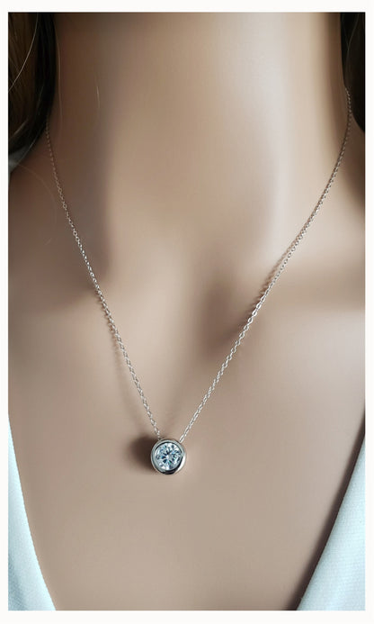 STEFANIE Round Cut Necklace Solitaire Pendant