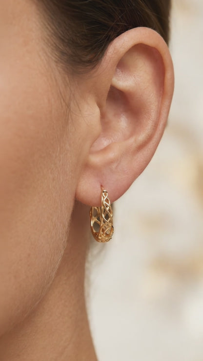 ADELE Oval Hoop Earrings 18K Gold Over Sterling Silver